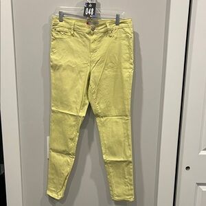 YMI Women's Skinny Jeans in Sunny Yellow